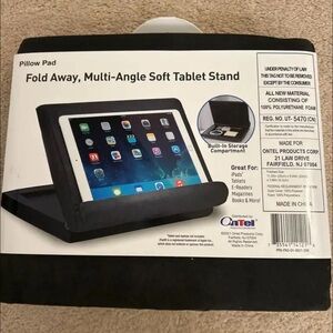 Black Pillow Pad Tablet Stand